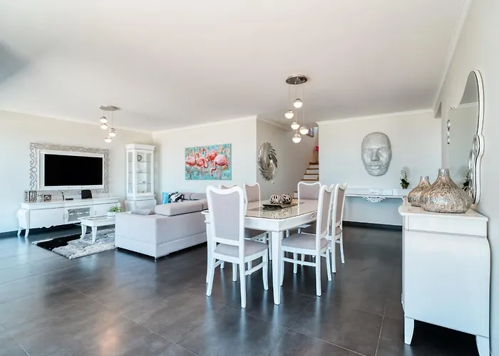 Casas Do Massapez C Villa Calheta (Madeira)